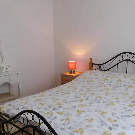 Delightful Bungalow Near & Baltimore Skibbereen