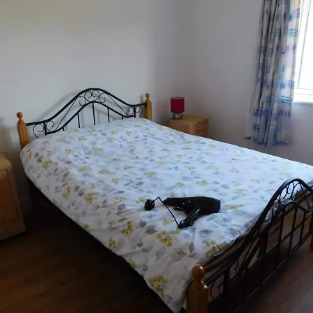 Delightful Bungalow Near & Baltimore Skibbereen